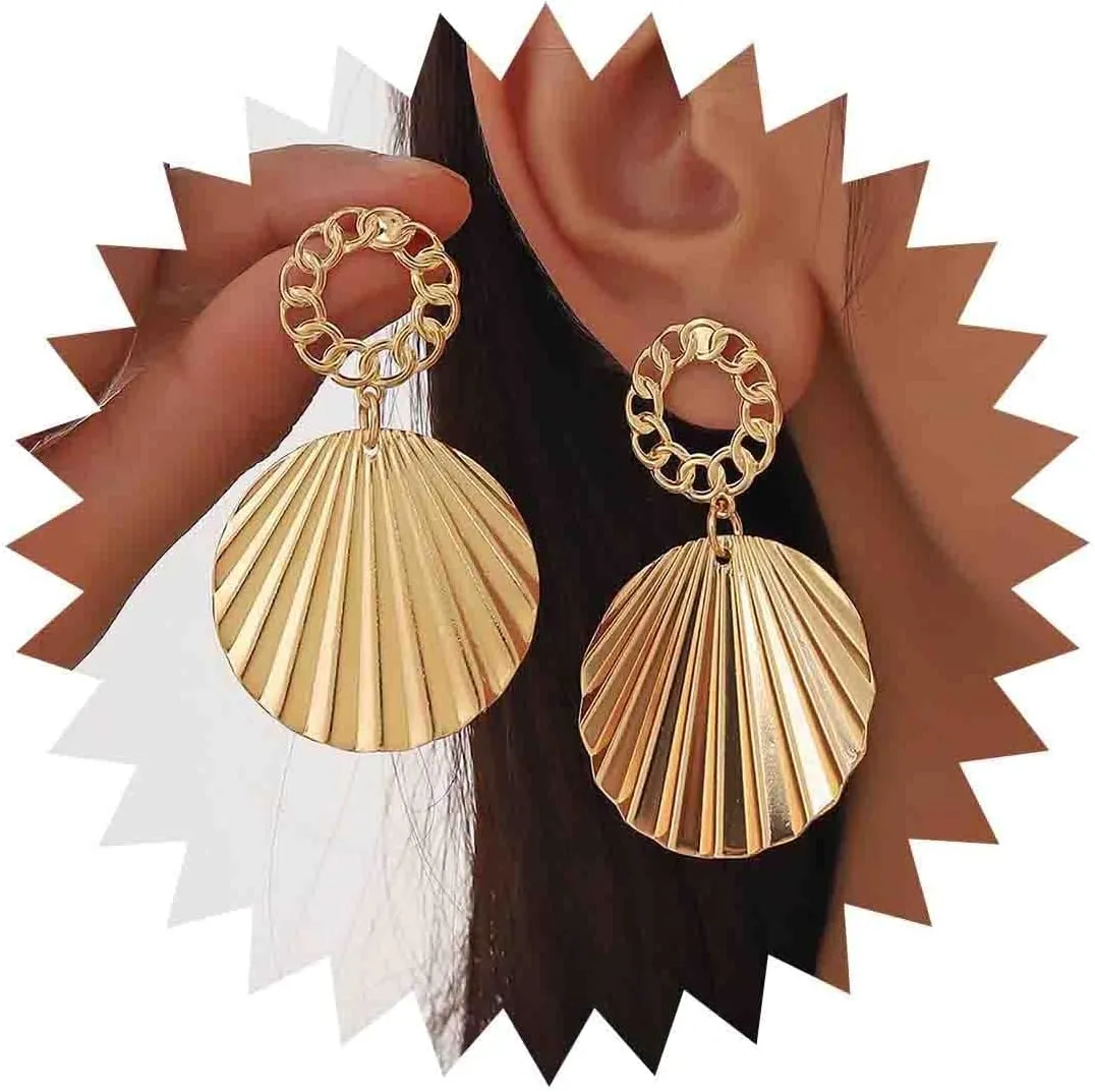 Boho Shell Earrings Gold Sea Shell Dangle Earrings Vintage Cowrie Seashell Earrings Circle Lock Chain Stud Earrings Exaggerate Rock Earrings Jewelry for Women and Girls Gifts