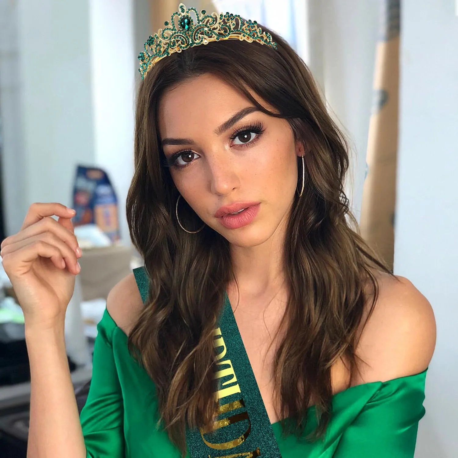 COCIDE Birthday Sash for Women Happy Birthday Crown Tiaras for Women Queen Princess Headband for Party Decoration Girl Green and Gold Sahes Hair Accessories Favors Gift
