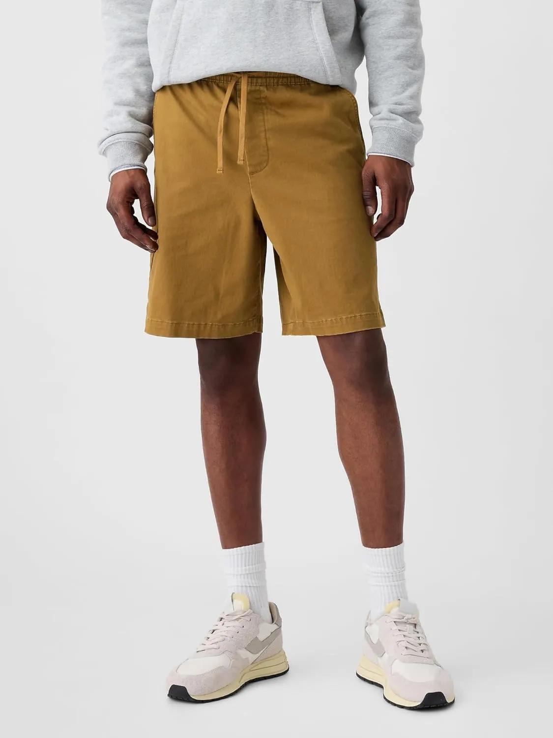 GAP Men's 8" Easy Shorts