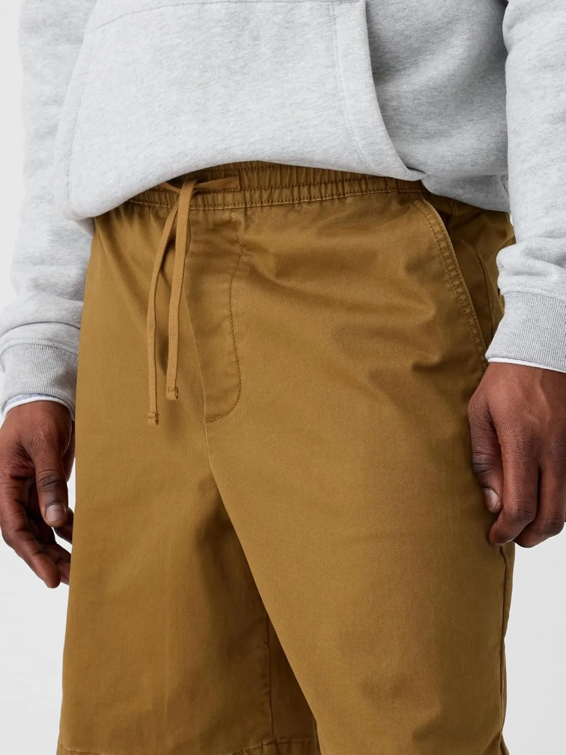 GAP Men's 8" Easy Shorts