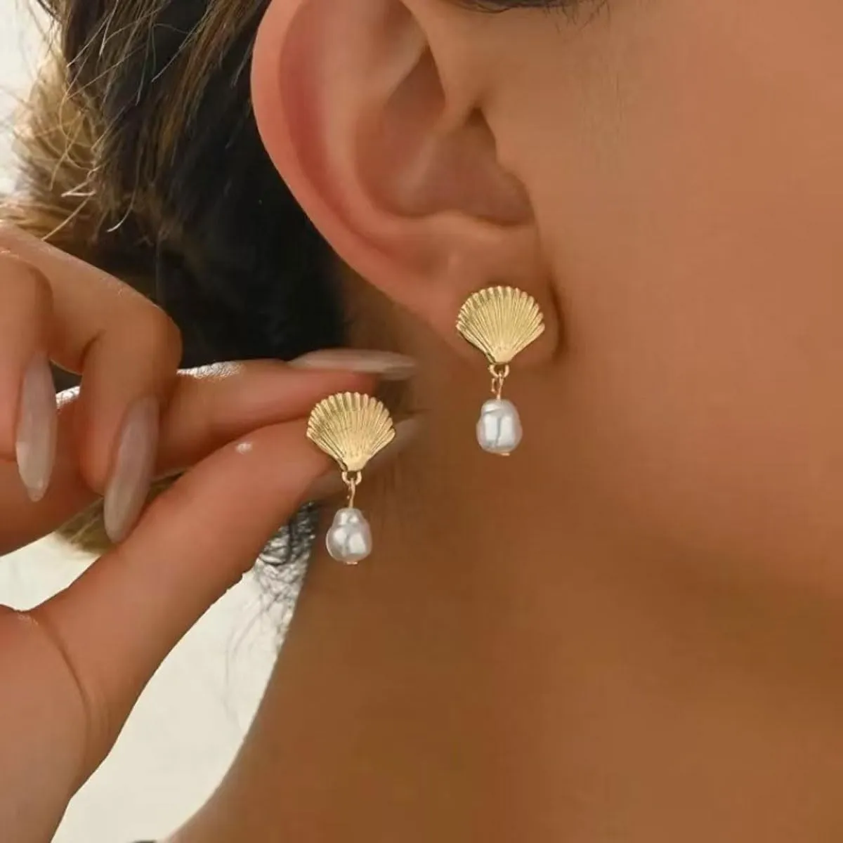 Gold Starfish Earrings Beach Jewelry for Women Pearl Sea Shell Earrings Dangle Silver Seashell Earring Vacation Summer Jewelry