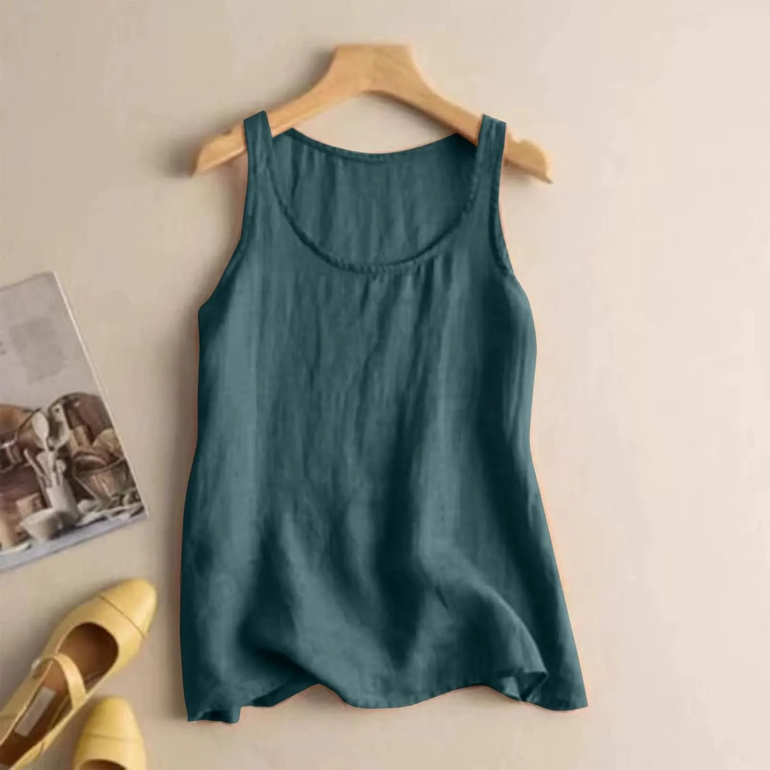 Linen Tank Tops for Women 2025 Summer Vacation Casual Tops Loose Fit Sleeveless Scoop Neck Camisole Shirt Lightweigh