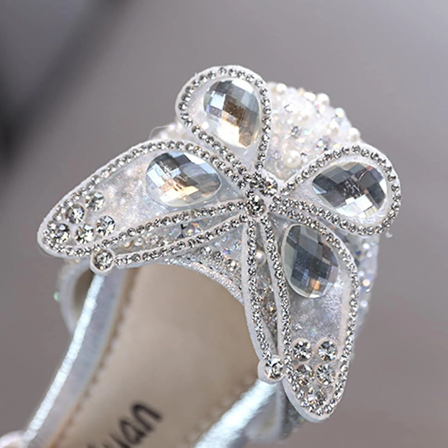 Little Toddler Girls Dress Shoes Sequin Rhinestone Non Slip Sandals Princess School Wedding (Silver, 13.5 Little Child)