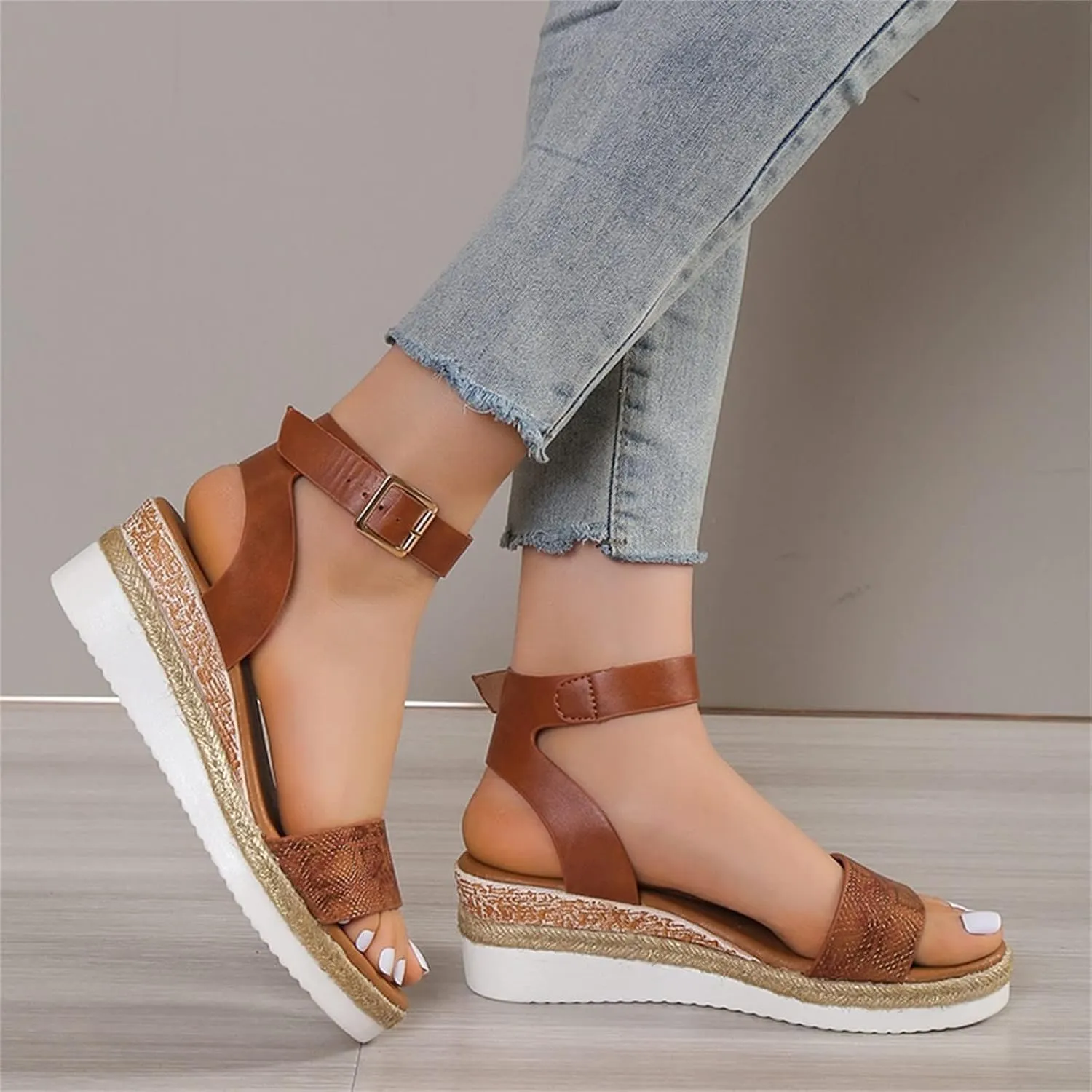 Orthopedic Sandals for Women Casual Strappy Slip on Sandal Beach Boho Sandal Comfortable Outdoor Shoes Open Toe Ankle Strap Platform Sandals 2025