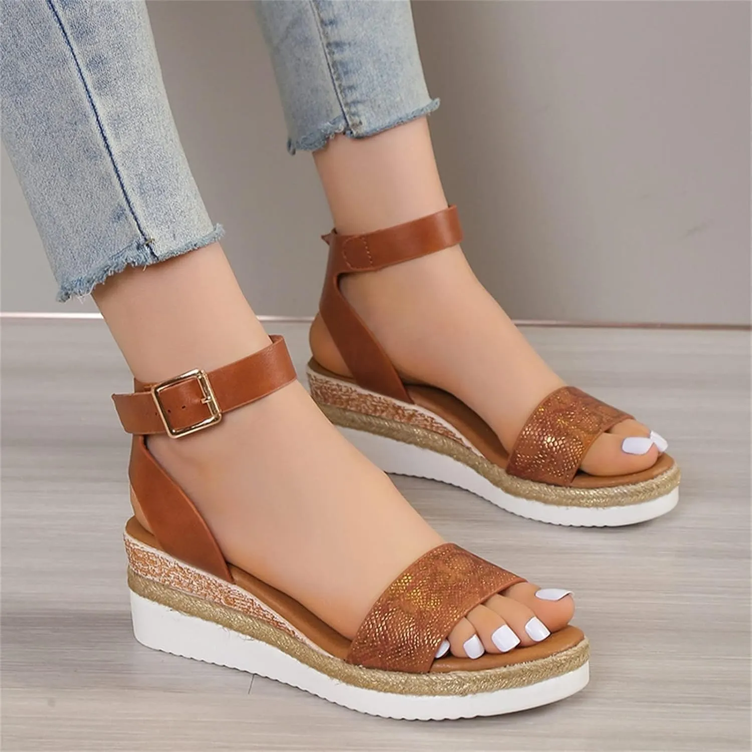 Orthopedic Sandals for Women Casual Strappy Slip on Sandal Beach Boho Sandal Comfortable Outdoor Shoes Open Toe Ankle Strap Platform Sandals 2025