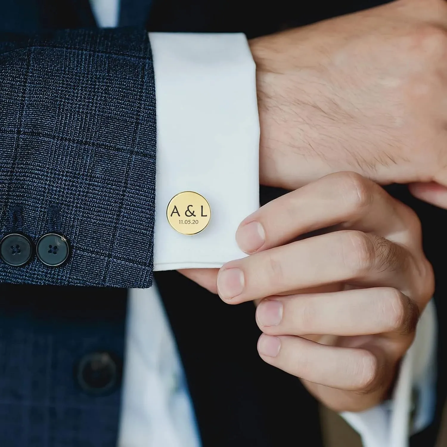 Personalized Cufflinks for Men,Custom Mens Initial Cufflinks Name Cufflinks Cutomized Engraving Jewelry Accessories for Father Dad Brother Boyfriend Husband Wedding Birthday Gift