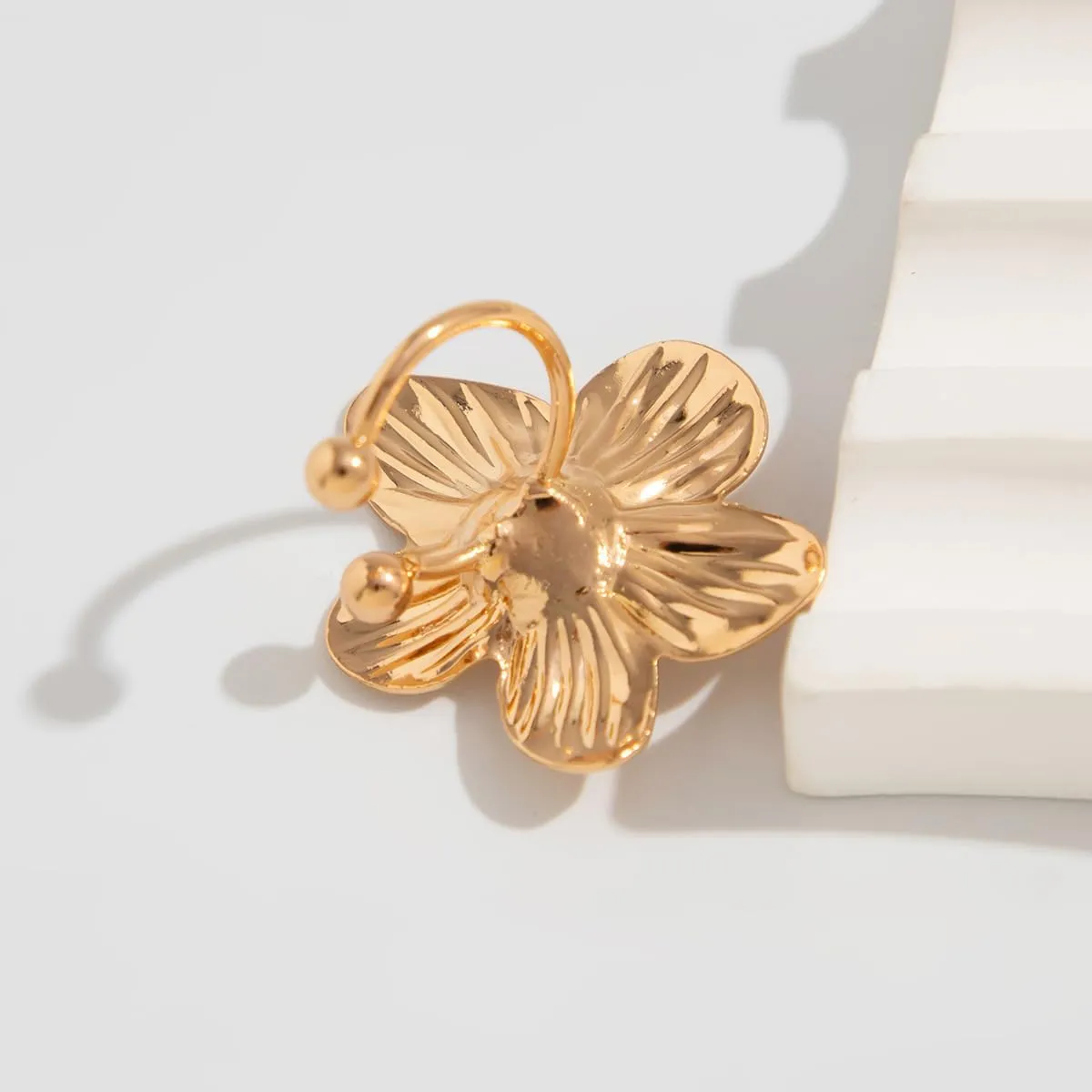Starfish Shell Ear Cuffs for Women Non Piercing Trendy Summer Earrings Lightweight Beach Jewelry Sun Moon Flower Design Perfect for Vacation Party