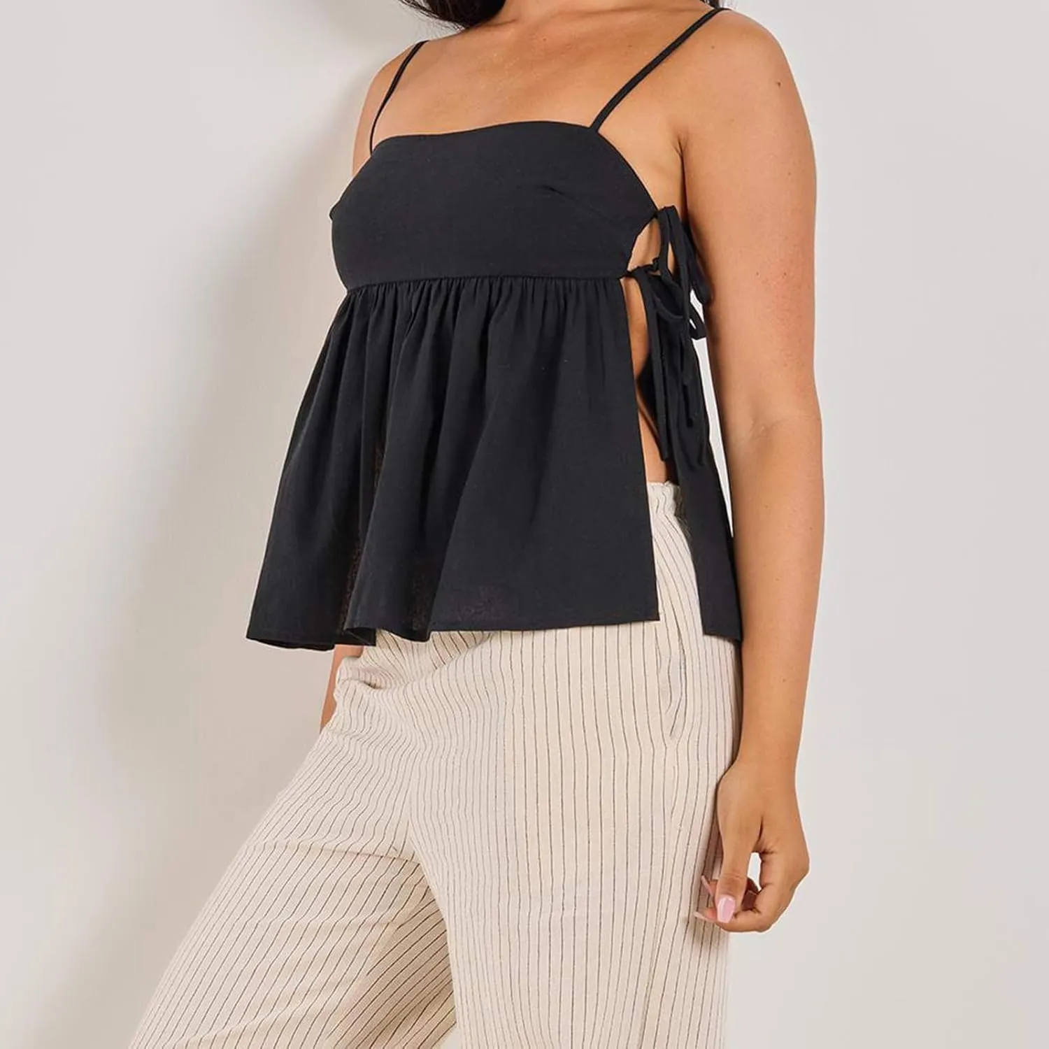 Women Tie Side Spaghetti Straps Tank Top Y2k Sleeveless Square Neck Lace Up Flowy Vest Going Out Beach Blouse Shirt