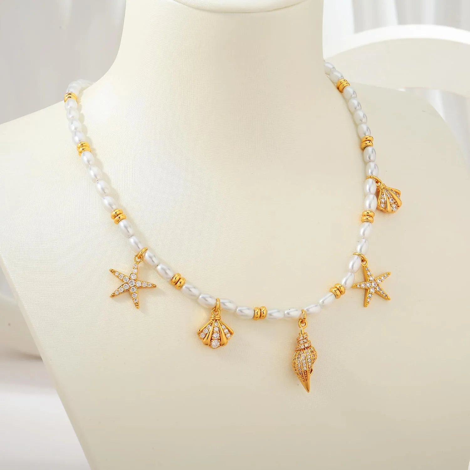 WOWORAMA Gold Sea Shell Necklace for Women Shell Starfish Pearl Charm Necklace Trendy Ocean Sea Pendant Choker Necklace Boho Summer Beach Necklace Jewelry