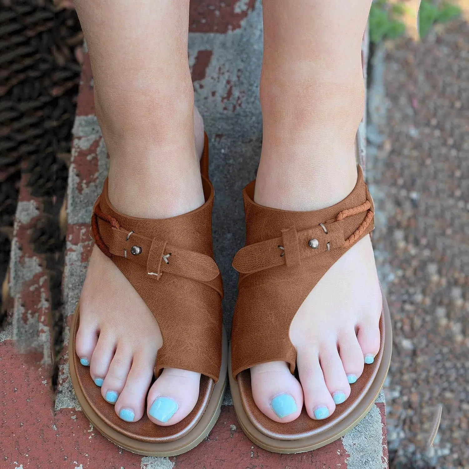 ZWRXW Sandals for Women Leather Thong Sandals Comfortable Orthopedic Sandals Dressy Summer Flip Flops Casual Walking Shoes Non-Slip Slides Flat Sandals