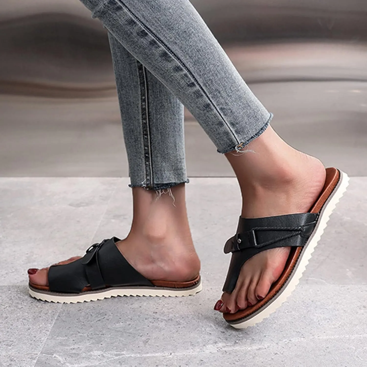 ZWRXW Sandals for Women Leather Thong Sandals Comfortable Orthopedic Sandals Dressy Summer Flip Flops Casual Walking Shoes Non-Slip Slides Flat Sandals